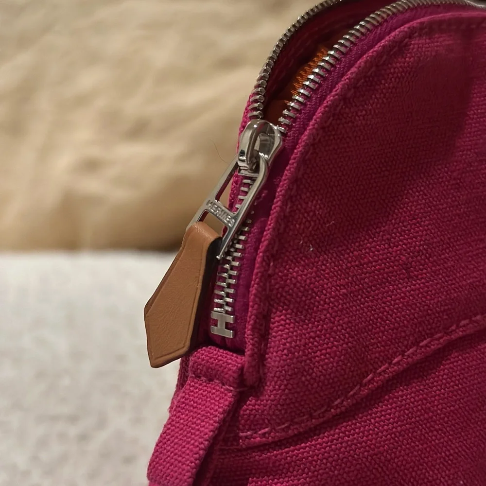 Hermès Women's Bolide Case - Medium - Picture 3 of 8